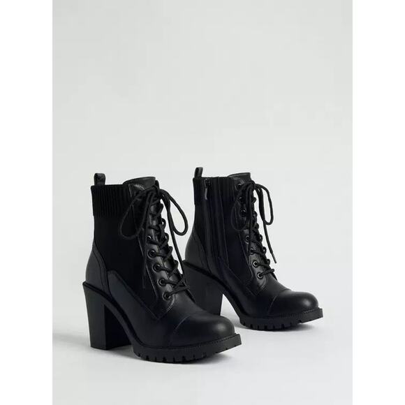 Torrid Womens Black Chunky Zip Ankle Lug Heel Leather Combat Bootie 10ww Wide - Picture 1 of 10